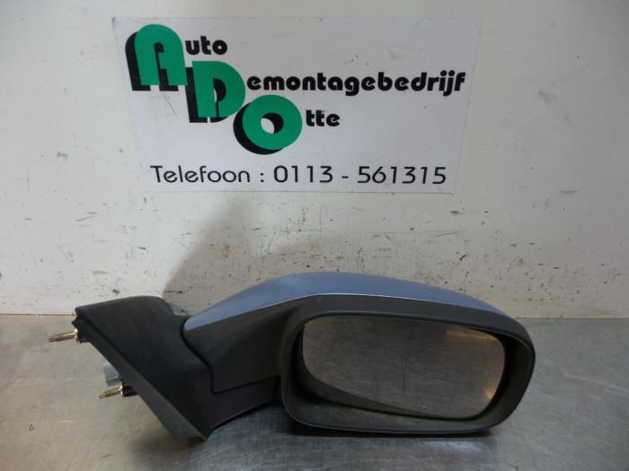 Rétroviseur extérieur droit d'un Renault Laguna (Laguna 01, Renault, -, Utilisé, -