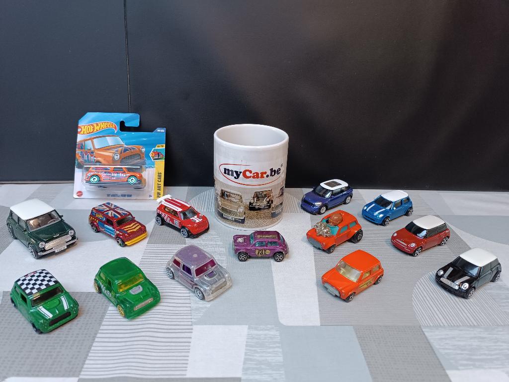 Mini Morris Cooper Austin - Matchbox Hot Wheels Burago, Verzamelen, Ophalen of Verzenden, Gebruikt, Auto's