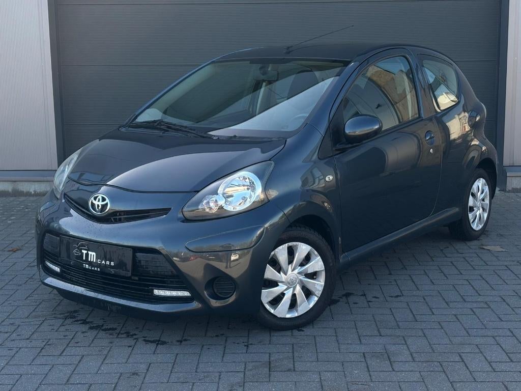 Toyota Aygo benzine airco 90.000km, Voorwielaandrijving, Euro 5, Stof, 50 kW