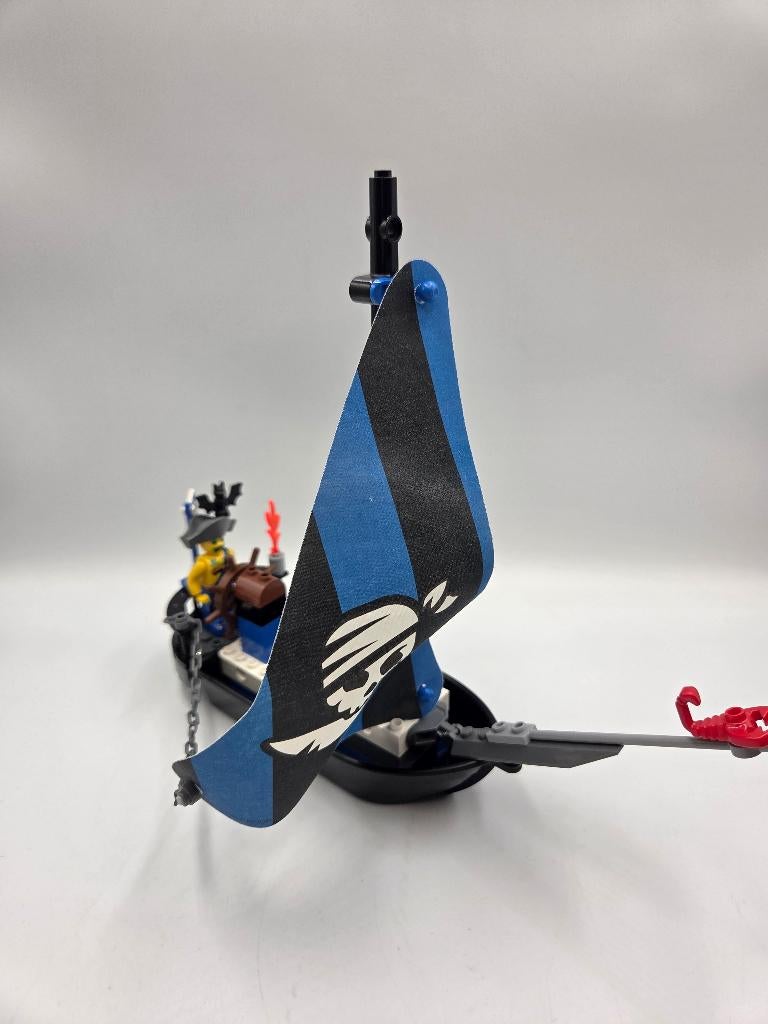 Lego Pirates 7072 Le bateau pirate du Capitaine Kragg, Enfants & Bébés, Jouets | Duplo & Lego, Enlèvement ou Envoi, Comme neuf