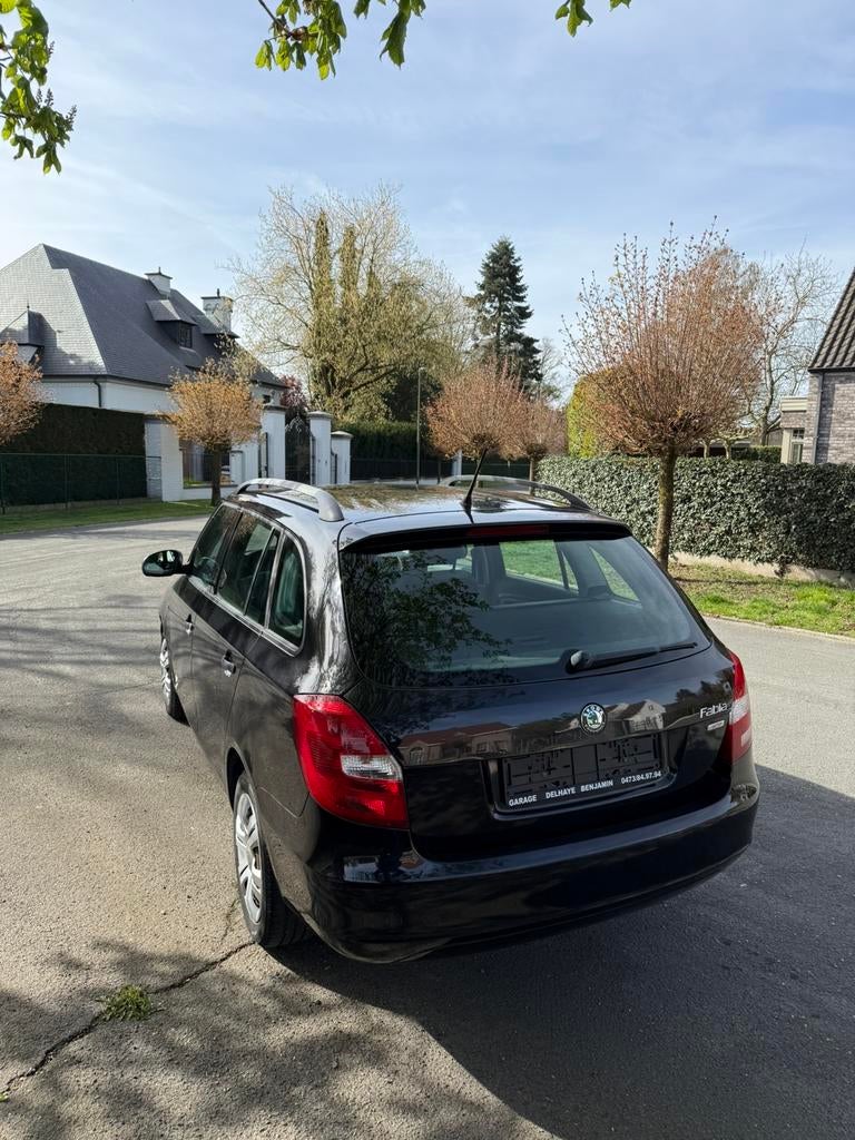 Skoda Fabia Break 2012 1.2Benzine 88000km Eerste eigenaar, Autos, Skoda, Euro 5, Achat, Vitres électriques, Entreprise