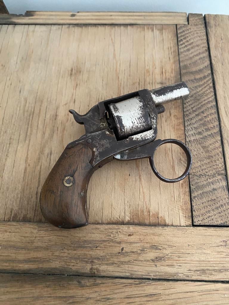 Rare mini revolver : Revolvelo, Antiek en Kunst, Ophalen of Verzenden