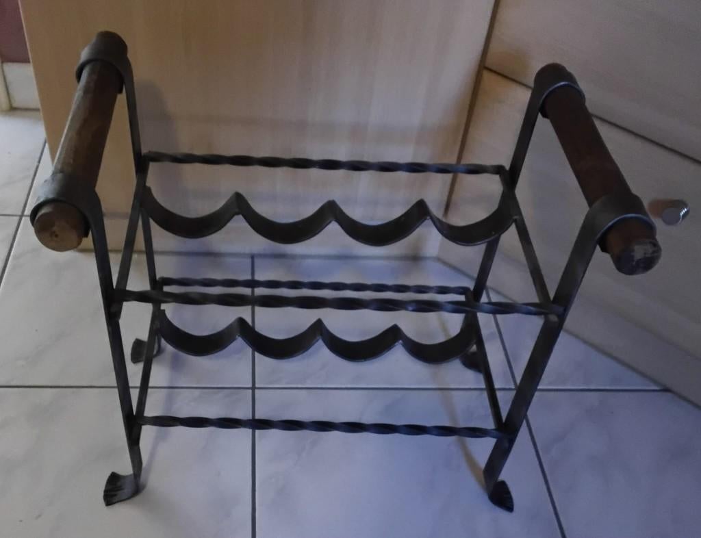 Casier à vin en fer forgé, Moins de 50 cm, Enlèvement, Autres matériaux, 5 à 15 bouteilles