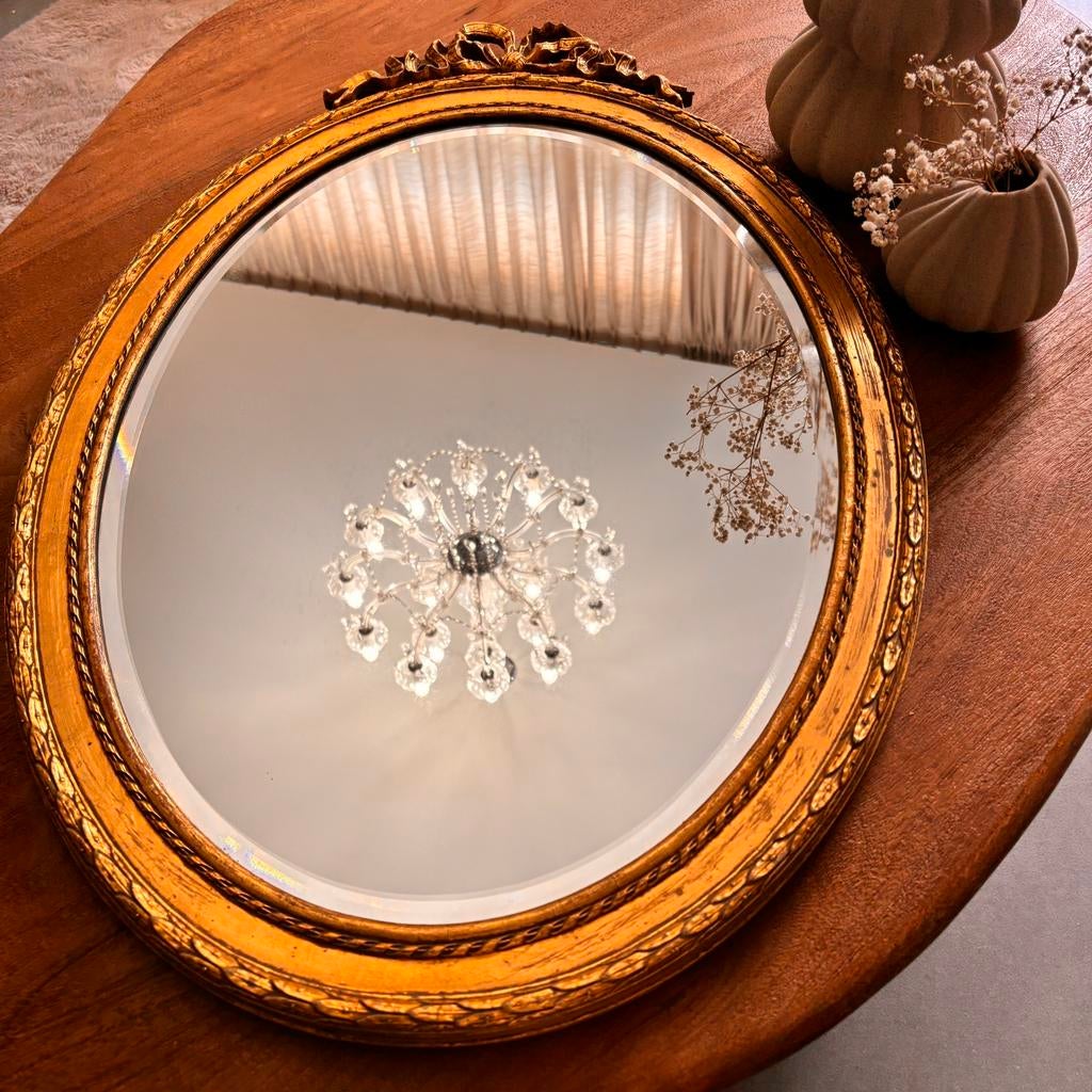 Antieke gouden spiegel •Vintage • Geslepen glas • Ophangbaar, Antiek en Kunst, Antiek | Spiegels, Ophalen, Ovaal, 50 tot 100 cm