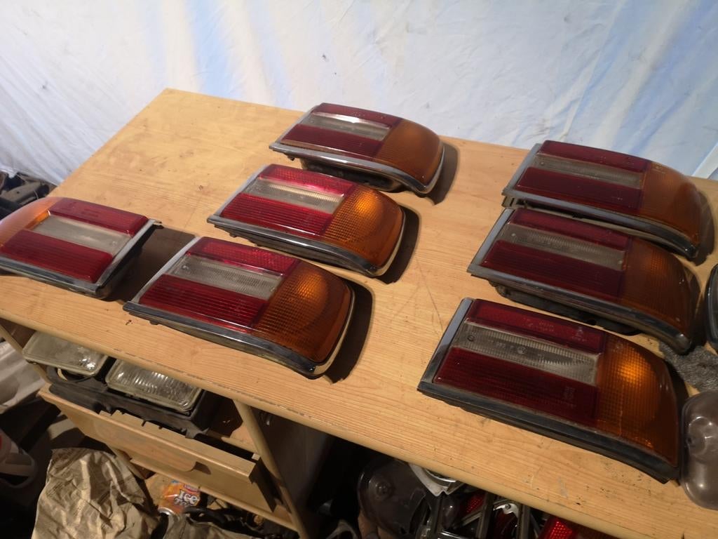 Bmw e10 1502-2002tii phare / feu arrière, BMW