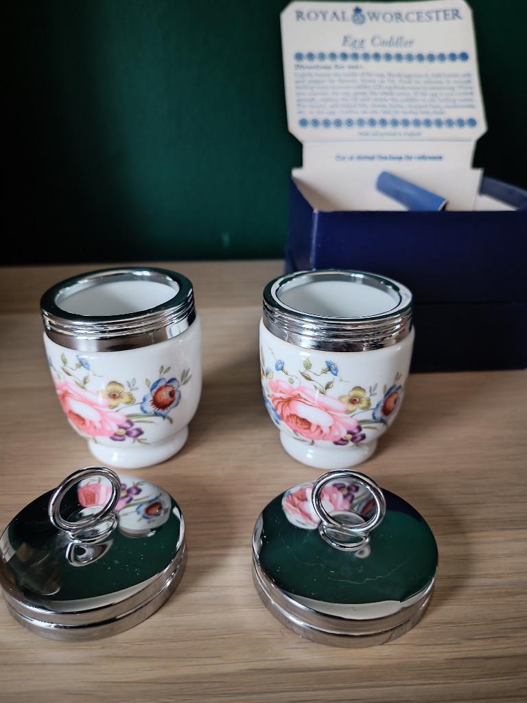 Cuiseurs à œufs en porcelaine Royal Worcester Vintage 1970, Envoi