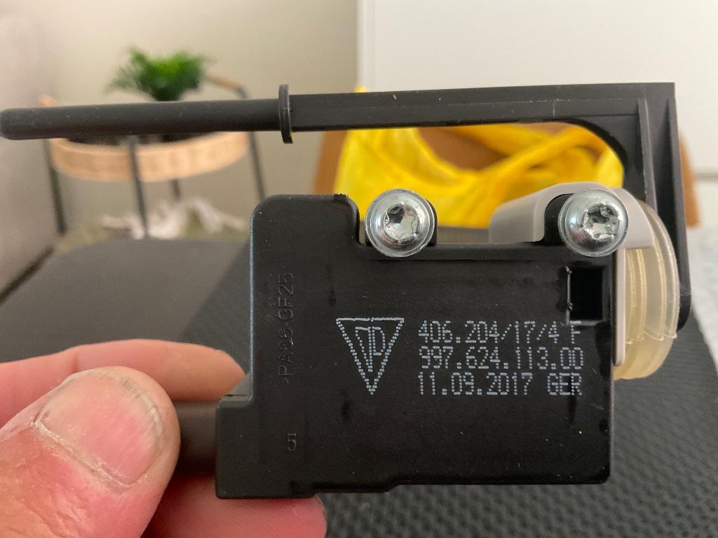 Porsche VLEUGEL BENZINEKLEP ACTUATOR. PORSCHE 996 / 986 / 98, Auto-onderdelen, Carrosserie, Porsche, Nieuw, Ophalen