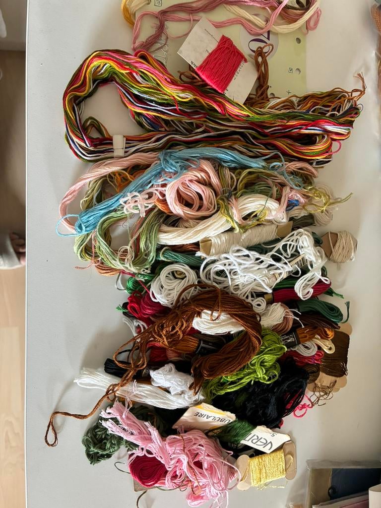 Borduurgaren resten, Hobby en Vrije tijd, Ophalen