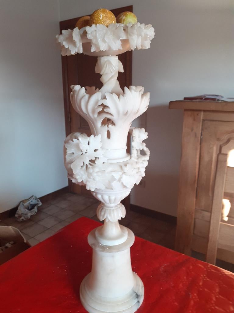 Ornamenten in Albast, Ophalen