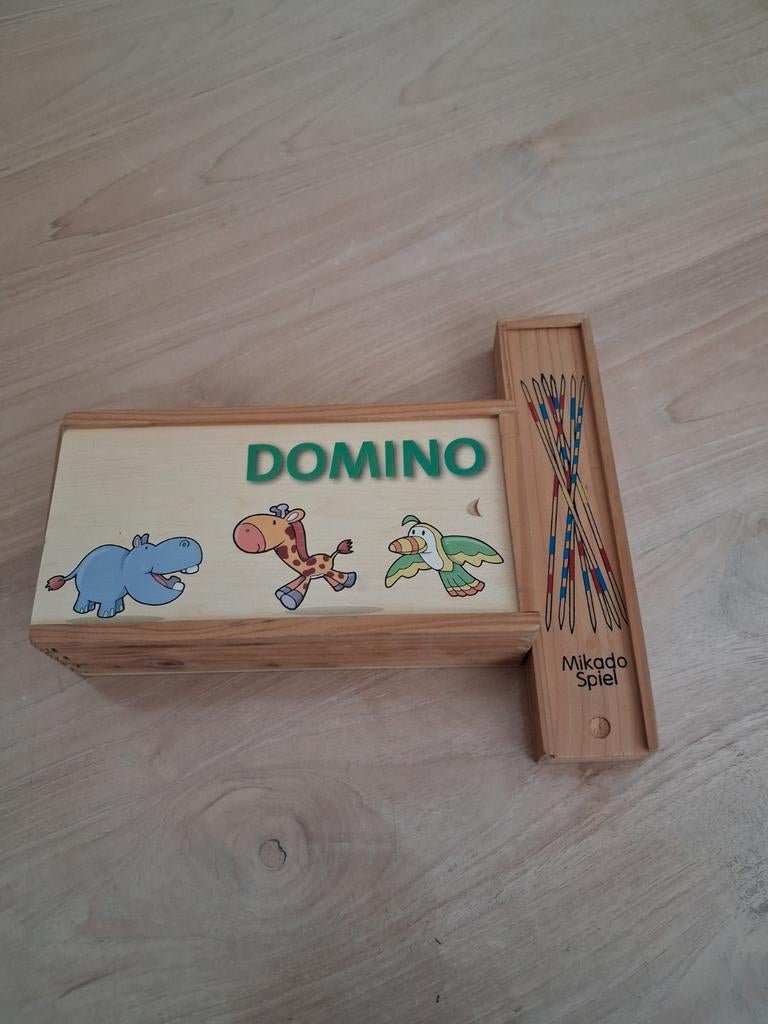 Mikado en domino.  Doe een eerlijk bod, Ophalen