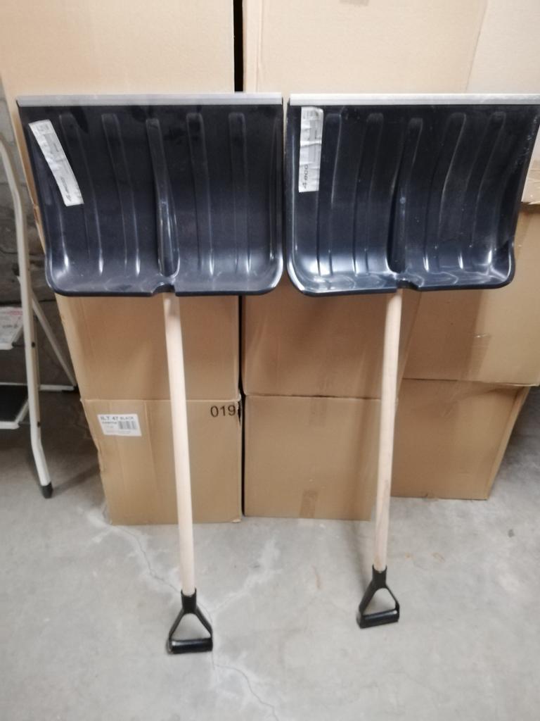 200 pelleter la neige/donner des coups de pied au ballon, Enlèvement, Neuf