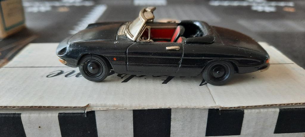 Kit métallique Autodrome ADR 72 Alfa Romeo Spider 1:43, Hobby & Loisirs créatifs, Enlèvement ou Envoi, Utilisé, Voiture, Autres marques