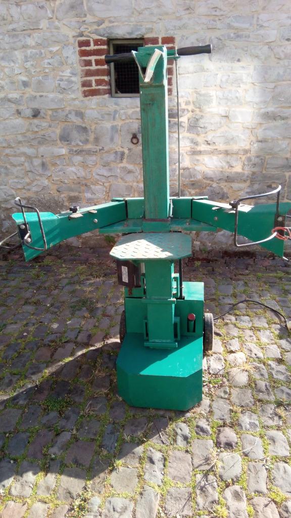 fendeuse à bois EN LOCATION, Enlèvement, Utilisé, Électrique