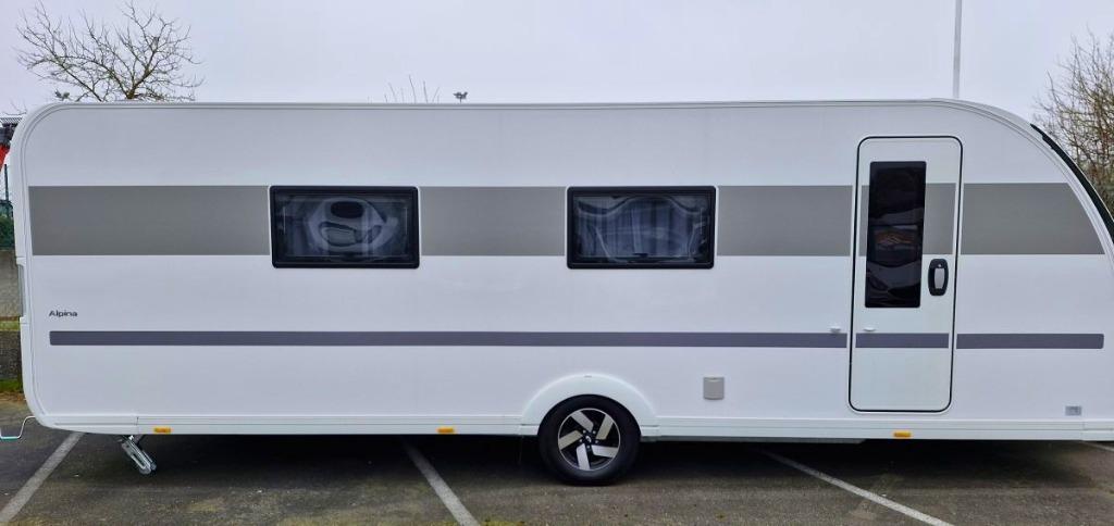ADRIA ALPINA 663 HT PREMIUM, Entreprise, Four, Adria