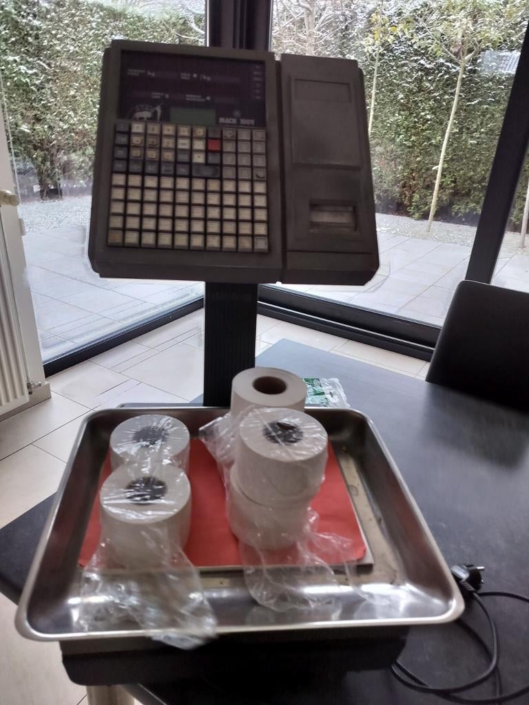 Professionele weegschaal, Ophalen