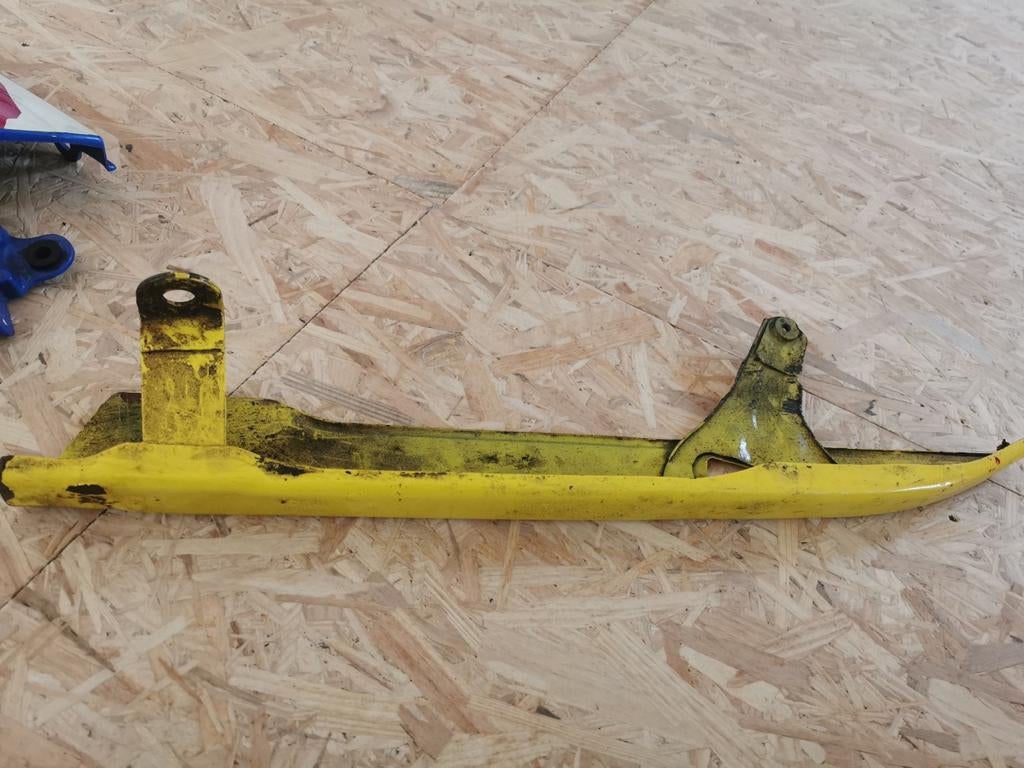 Guide chaine yamaha RD250, Motos, Enlèvement