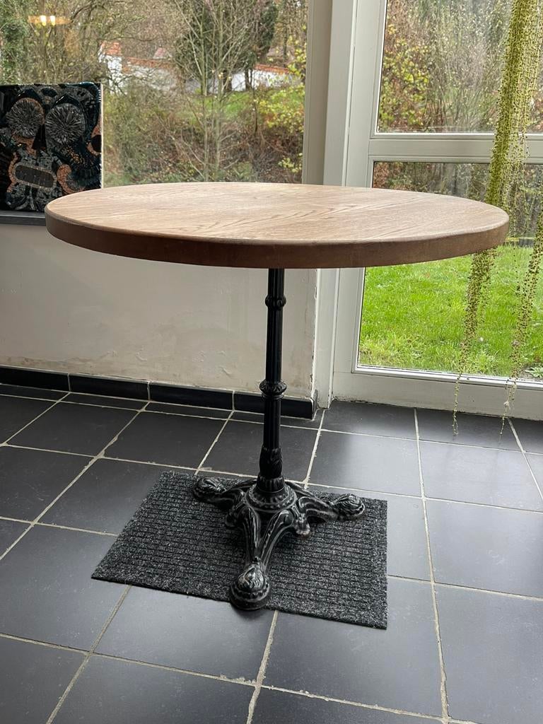 Petite table bistrot, Enlèvement, Utilisé