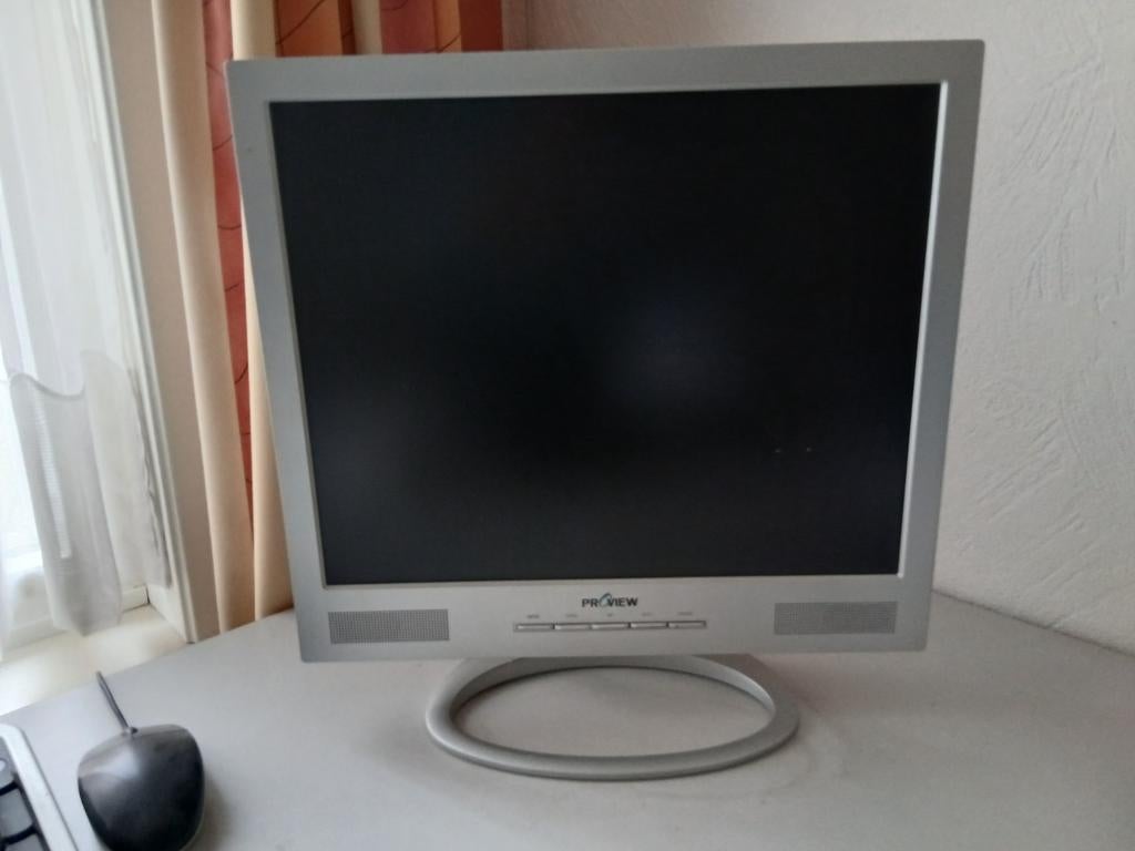 Groot toetsen bord + muis + scherm 15', Ophalen