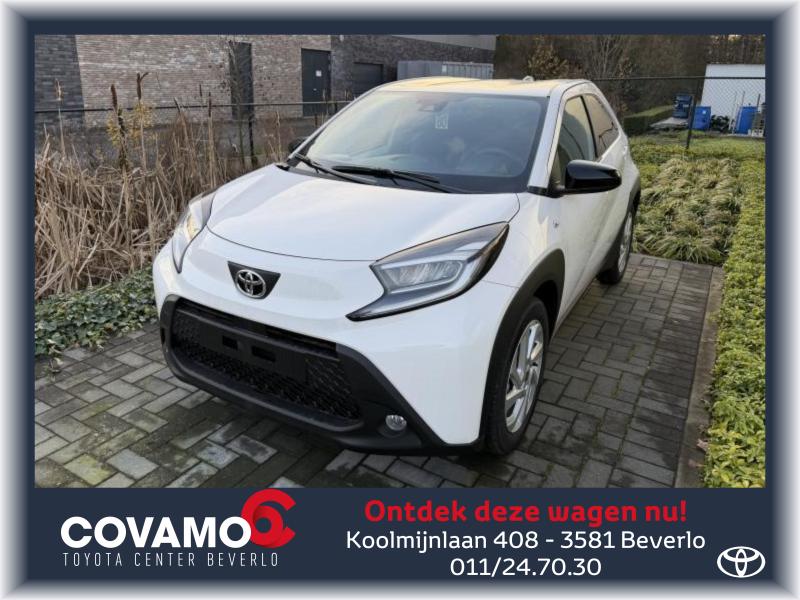 Toyota Aygo X Aygo X MID 5 Door Hatchback 1.0L 3 Cylinder 5, Achat, 998 cm³, Entreprise, 999 g/km