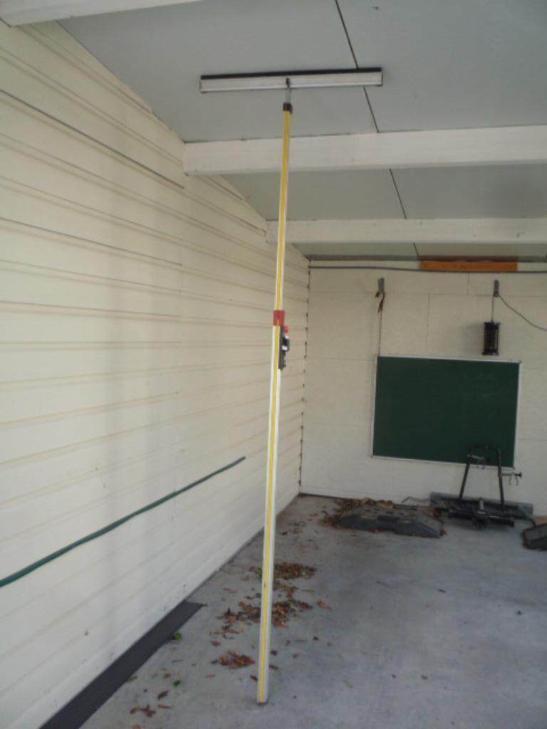 SUPPORT DE MONTAGE AVEC NIVEAUX Métrostat, Bricolage & Construction, Plaques & Panneaux, Comme neuf, Enlèvement