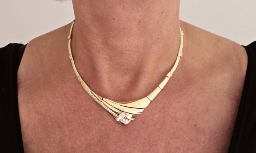 Gouden vintage ketting met diamant hanger. 2025/435, Ophalen of Verzenden, Zo goed als nieuw, Met edelsteen, Goud