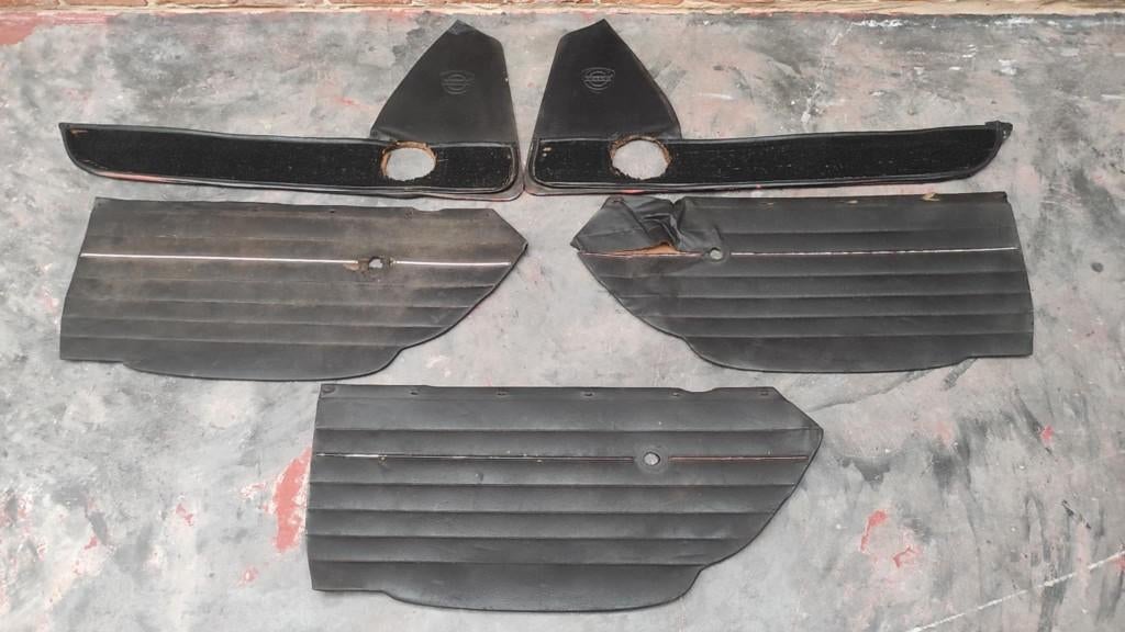 Volvo P1800 deurpanelen, Ophalen, Volvo