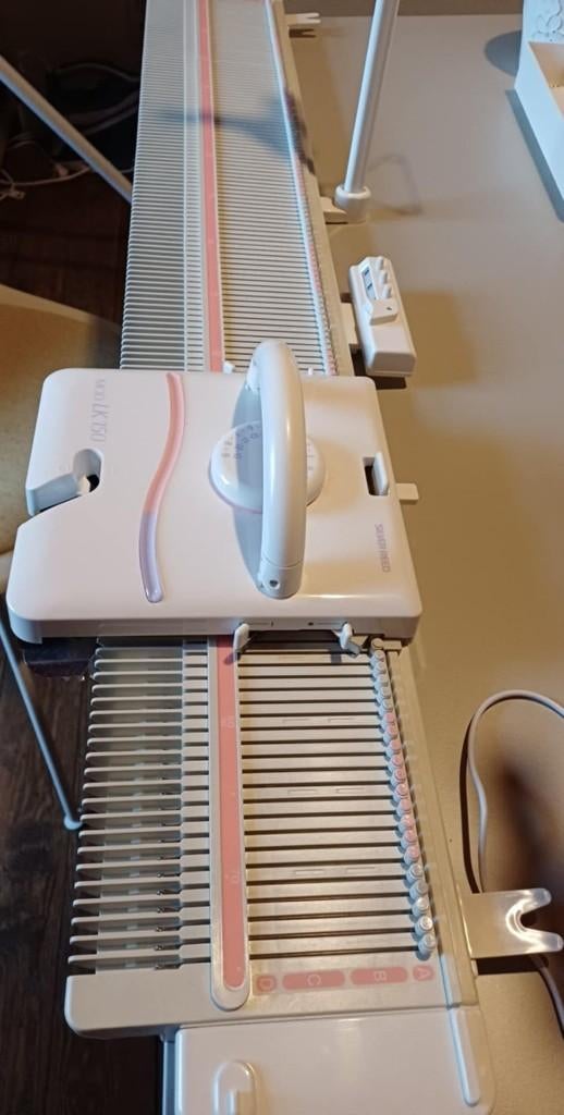 machine a tricoter, Hobby & Loisirs créatifs, Tricot & Crochet, Neuf, Tricot, Enlèvement