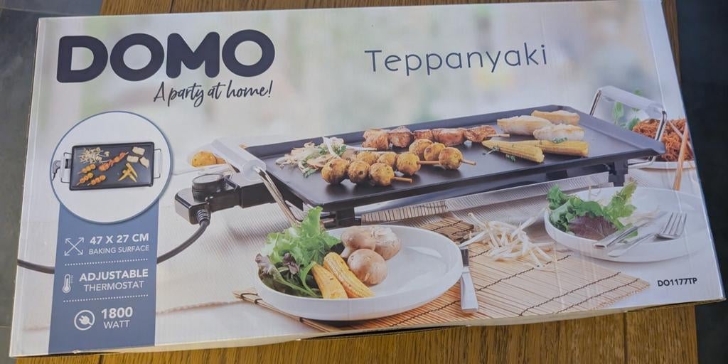 Teppanyaki 47 cm DOMO ongebruikt, NIEUW, Electroménager, Plaques de gril, Neuf, Enlèvement ou Envoi