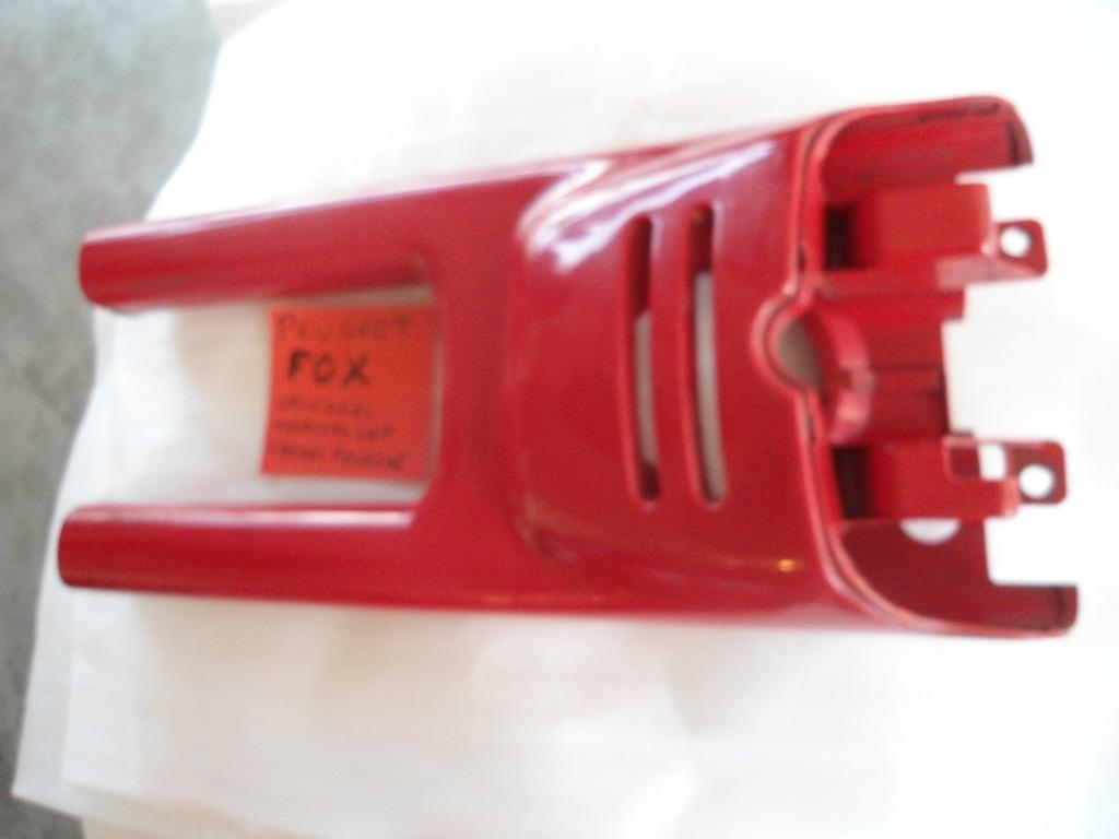Peugeot fox : originele voorvork kappen, zeer goede staat, Fietsen en Brommers, Brommeronderdelen | Algemeen, Ophalen, Zo goed als nieuw