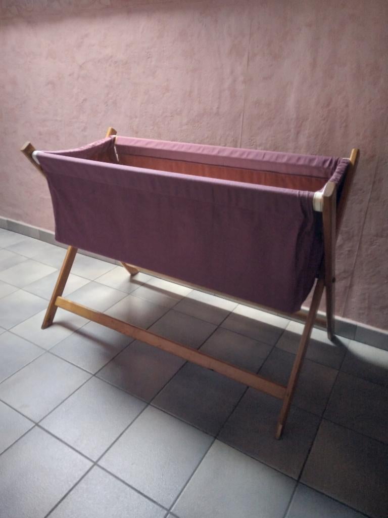 Berceau pliant en bois Vintage, Enfants & Bébés, Berceaux & Lits, Enlèvement ou Envoi, Utilisé, Berceau