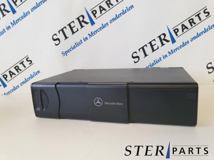 Changeur de CD d'un Mercedes ML-Klasse, Autos : Pièces & Accessoires, Électronique & Câbles, Mercedes-Benz, Utilisé, 3 mois de garantie