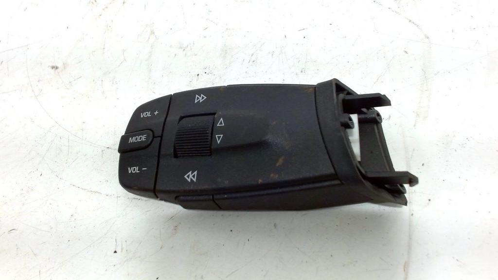 Radio bediening Seat Ibiza, Autos : Divers, Autoradios, Enlèvement ou Envoi, Van der Ven Autorecycling B.V., Onderdelen@venauto.nl