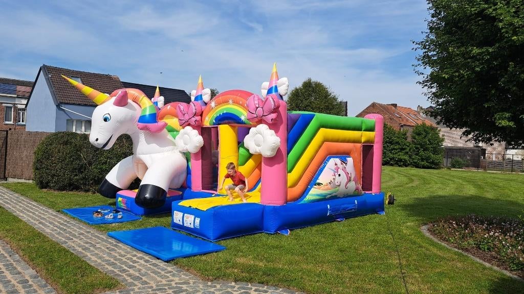 Unicorn springkasteel te huur, Enlèvement