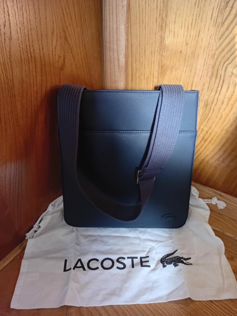 Sacoche lacoste comme neuf, Enlèvement ou Envoi, Comme neuf, Bleu, Autres marques