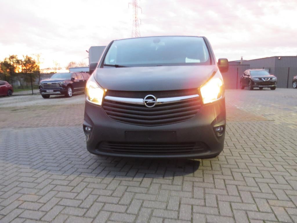 Opel Vivaro 1.6 D (CDTI) L2H1, Auto's, Bestelwagens en Lichte vracht, Voorwielaandrijving, Stof, 174 g/km, Euro 6
