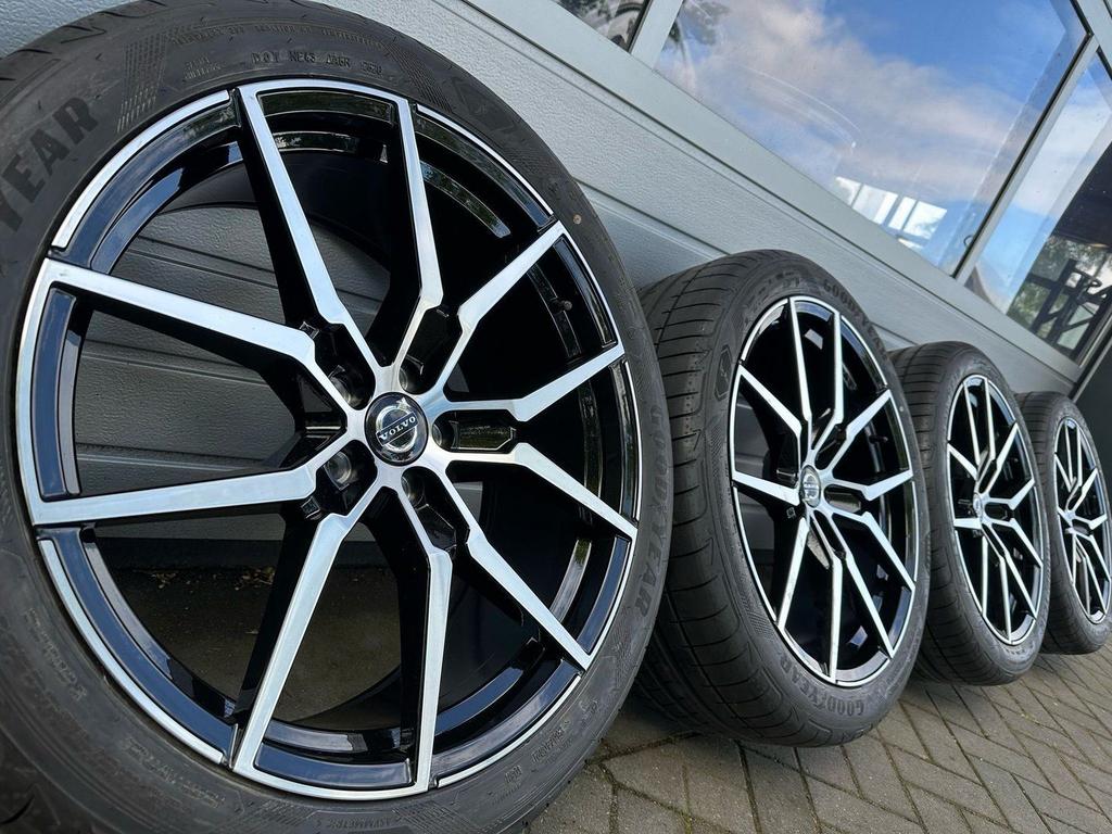 21 " Volvo XC90 XC60 XC40 C40 EX90 Inscription R-line velgen, Auto-onderdelen, Banden en Velgen, -, 265 mm, -, Banden en Velgen