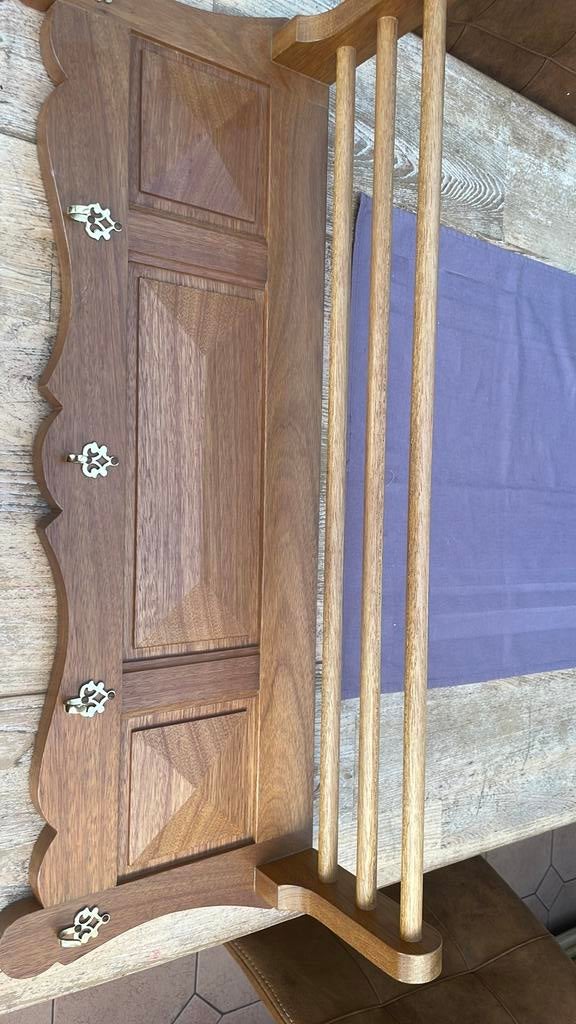 Eiken kapstok met legplank, Ophalen, Zo goed als nieuw