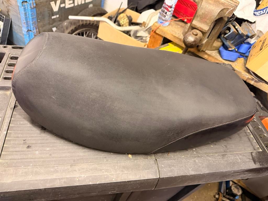 Zadel mbk booster, Ophalen