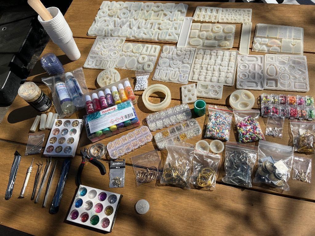 Mooi pakket harsmateriaal, Hobby en Vrije tijd, Ophalen of Verzenden, Gebruikt, Overige typen