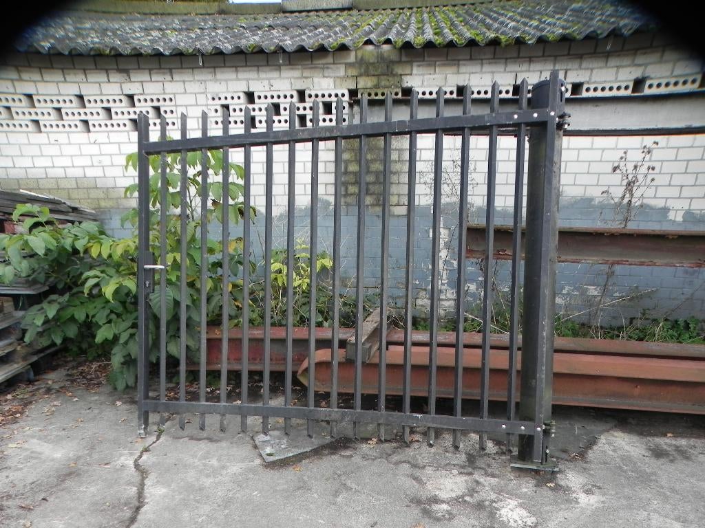 poort draai met paal Heras, Tuin en Terras, Ophalen, Met poort, Gebruikt, Spijlenhekwerk