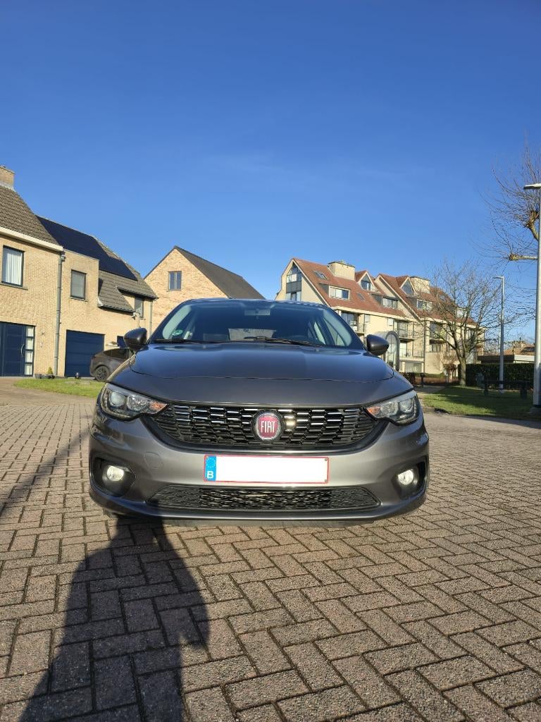 Fiat Tipo, Autos, Fiat, Argent ou Gris, Achat, Boîte manuelle, Noir