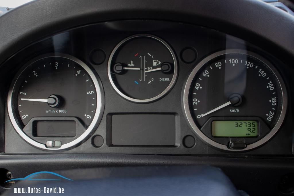 Land Rover Defender 90 VAN TD4 2.4d 4X4 / 32.000KM, Auto's, Stof, Zwart, 4 cilinders, Vierwielaandrijving