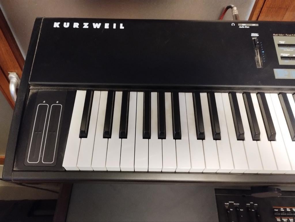 Kurzweil SP 88 stage piano izgs, Ophalen