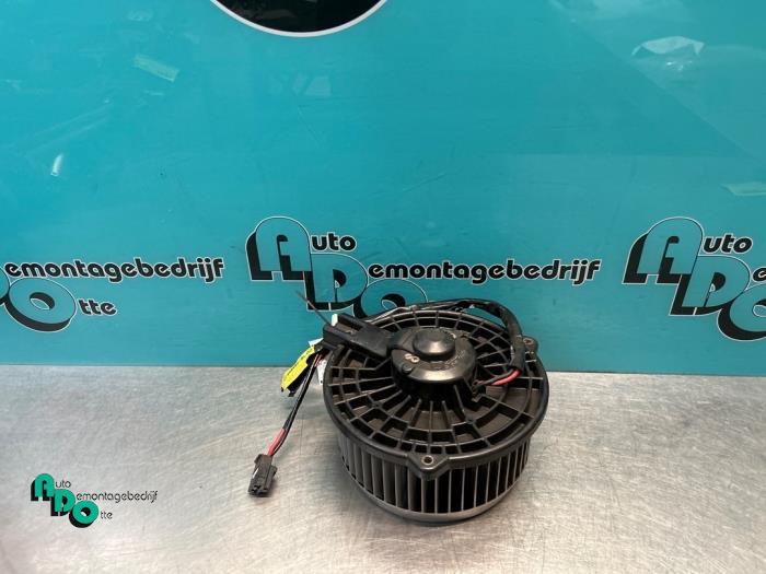 Kachel Ventilatiemotor van een Lexus IS 200 (IS 200 99-), Auto-onderdelen, Overige Auto-onderdelen, Lexus, Gebruikt, 3 maanden garantie