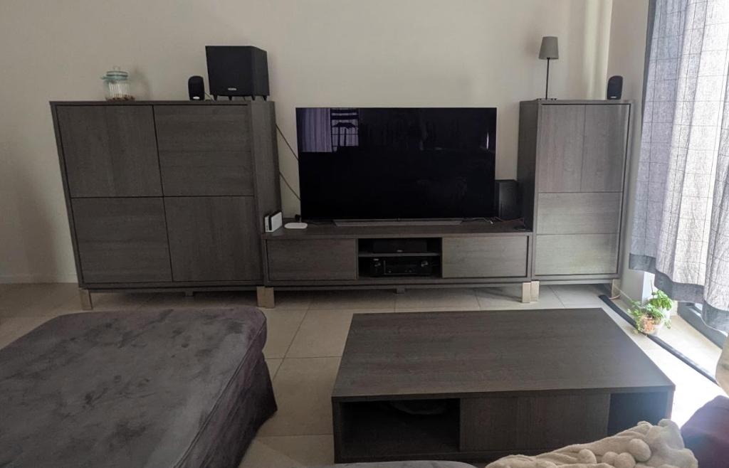 Ensemble de meubles modernes - Salle à manger et salon, Maison & Meubles, Salles à manger complètes, Utilisé, 8 chaises ou plus