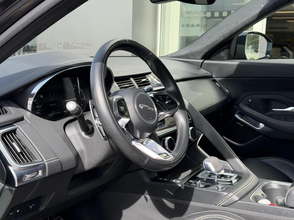 Jaguar E-Pace P300e Aut. AWD R-Dynamic S, Auto's, Jaguar, Automaat, Stof, Gebruikt, 2173 kg
