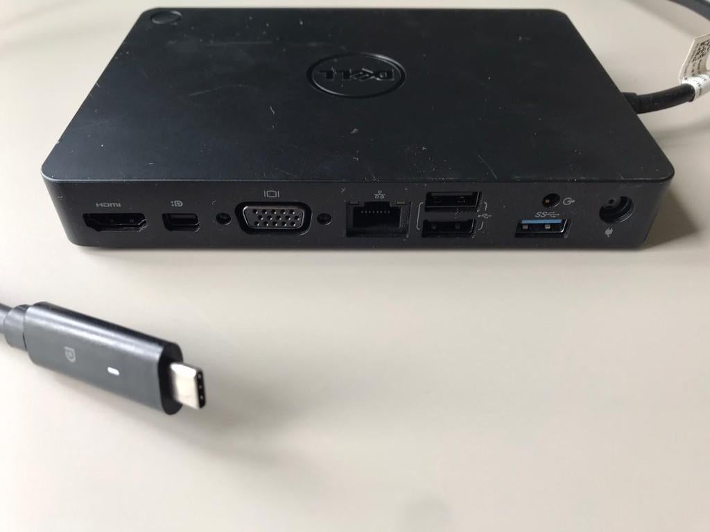 Dell WD15 Docking station met 130W AC adapter - EU, Computers en Software, Dockingstations, Ophalen of Verzenden, Zo goed als nieuw