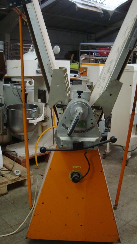 Laminoir RONDO  boulangerie bakkerij, Zakelijke goederen, Ophalen, Gebruikt, Bakkerij en Slagerij