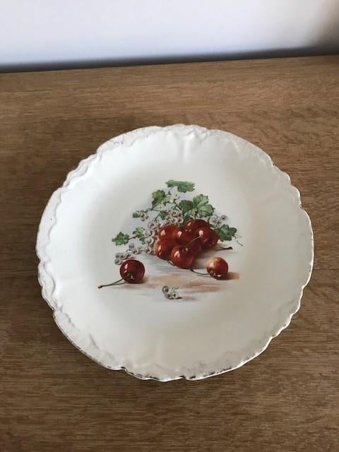 Antiek porseleinen bord met stempel, Ophalen of Verzenden