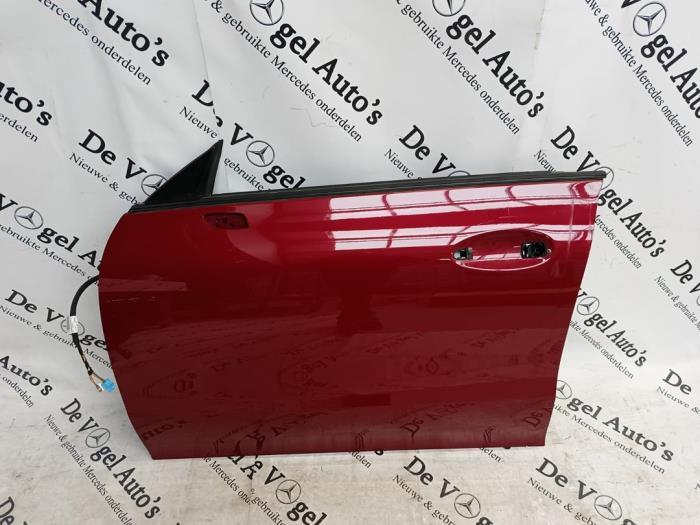 Portier 4Deurs links-voor van een Mercedes CLA (144), Gebruikt, -, Deur, Ophalen of Verzenden